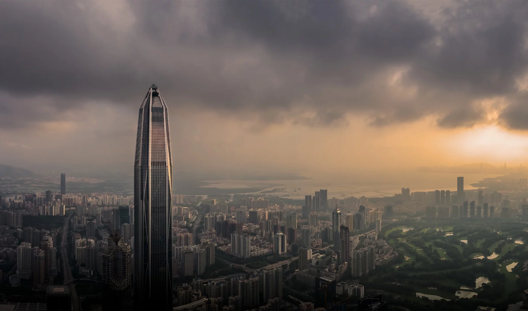 Runner up Ping An Finance Centre, by Kohn Pedersen Fox, is the world’s tallest office building