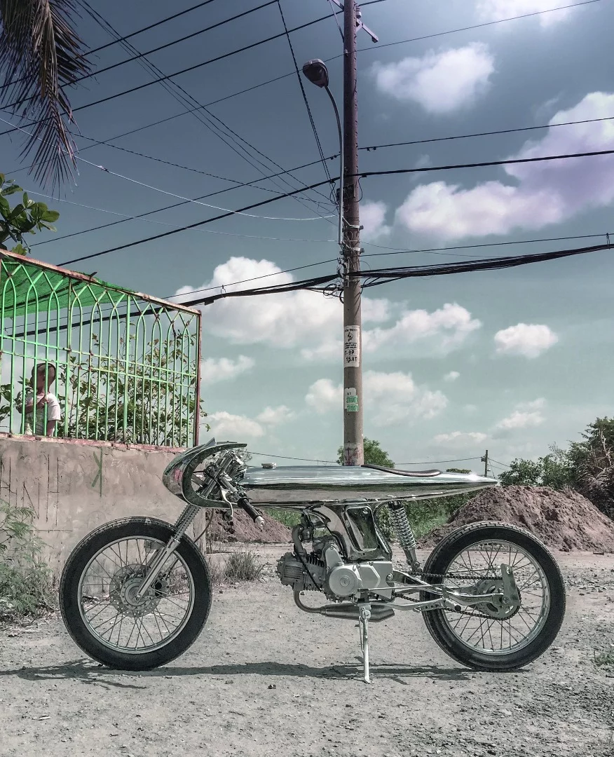 The Bandit9 Eve MK II appears to have been dropped to Earth from another planet