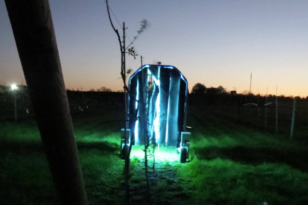 Each robot is equipped with an 8 by 4-foot (2.4 by 1.2-m) array of UV lamps