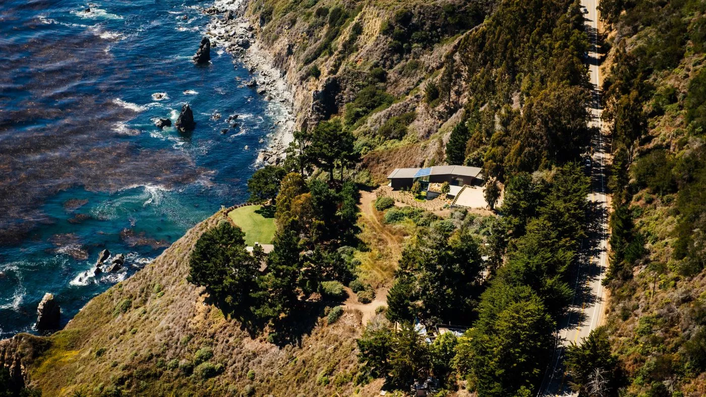 Fall House, from Fougeron Architecture, sits on the spectacular Big Sur coastline. Half of the house is actually cantilevered over the bluff, sitting 250 feet above the ocean