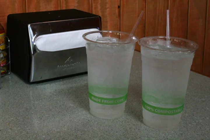 Biodegradable cups made from corn at Chubby's Tacos in Durham, North Carolina (Photo: Ildar Sagdejev (Specious) via Wikipedia Commons)
