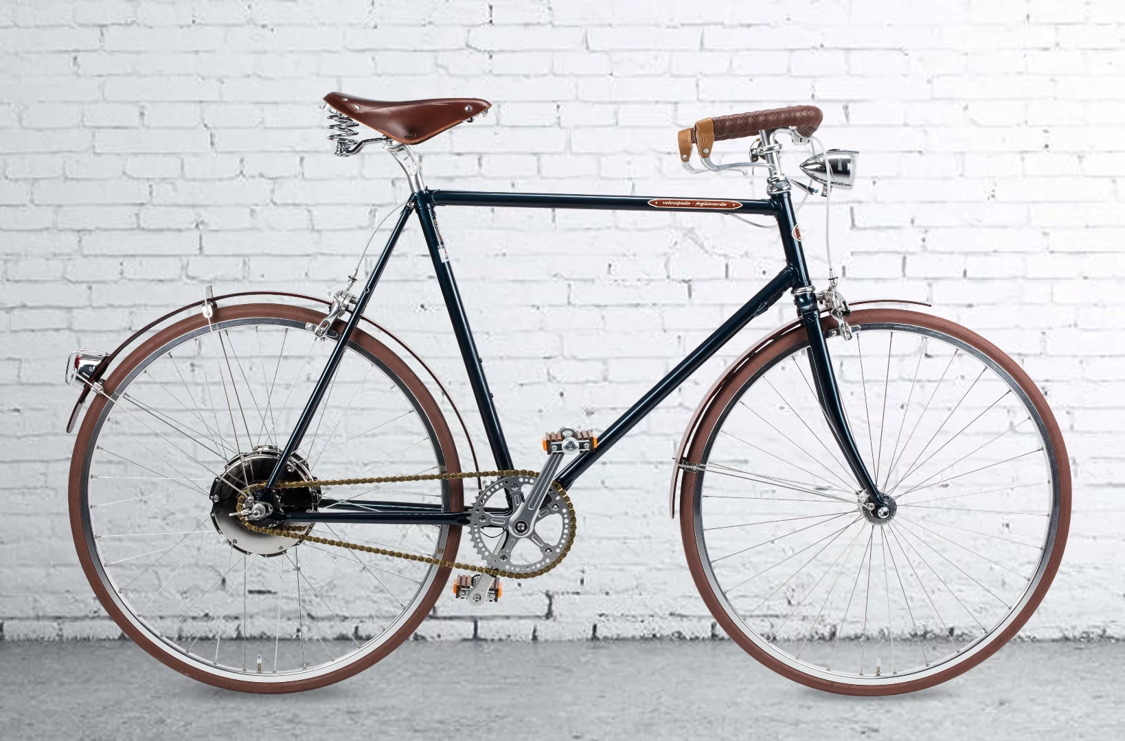 VF calls this 33-lb version "stripped down to the essentials," but we still see a few non-essentials that could be dropped for weight and price savings