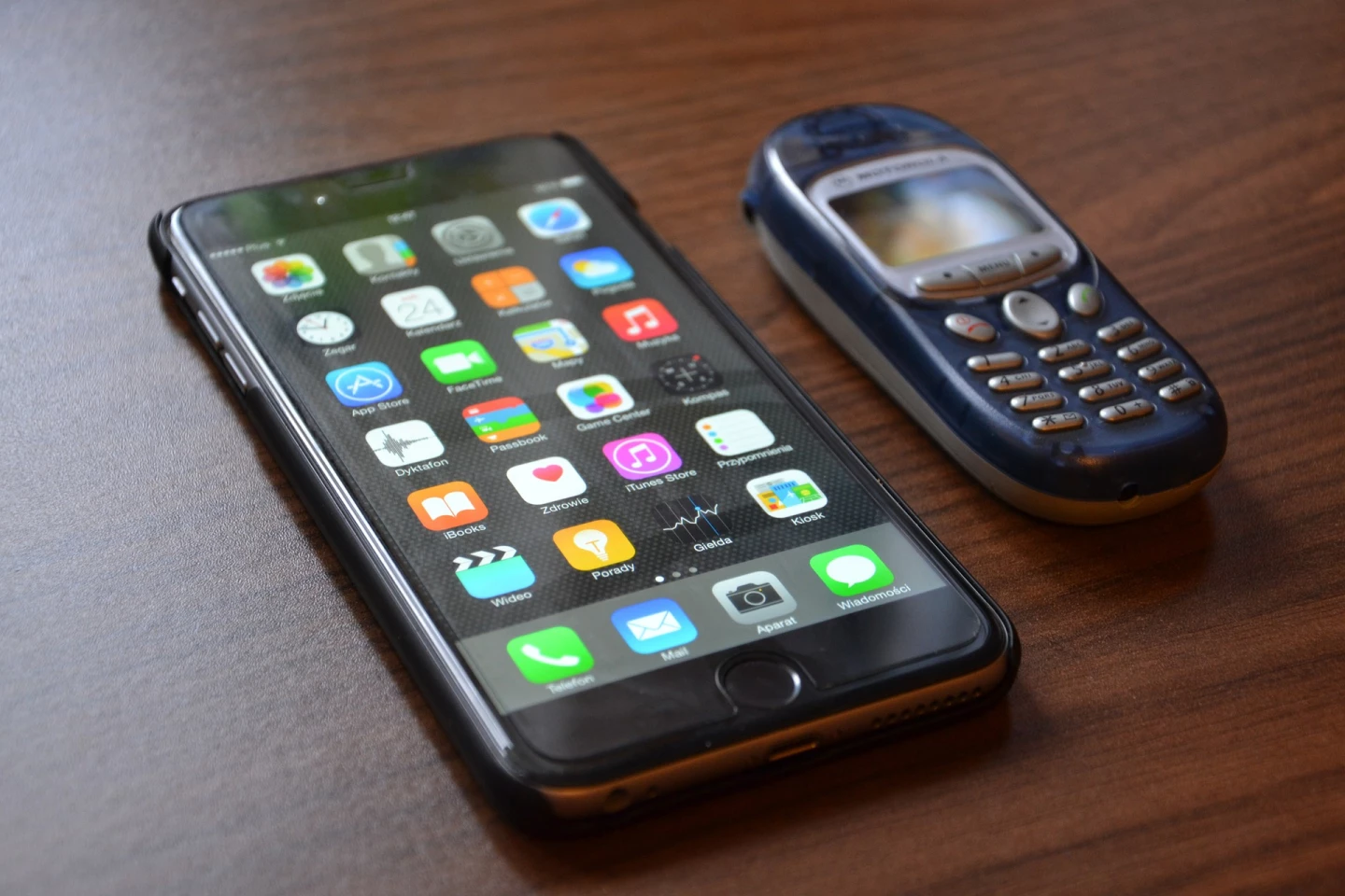 Although the iPhone was up to its 3rd generation in 2010, the smartphone was a few years away from completely dominating the cell phone market