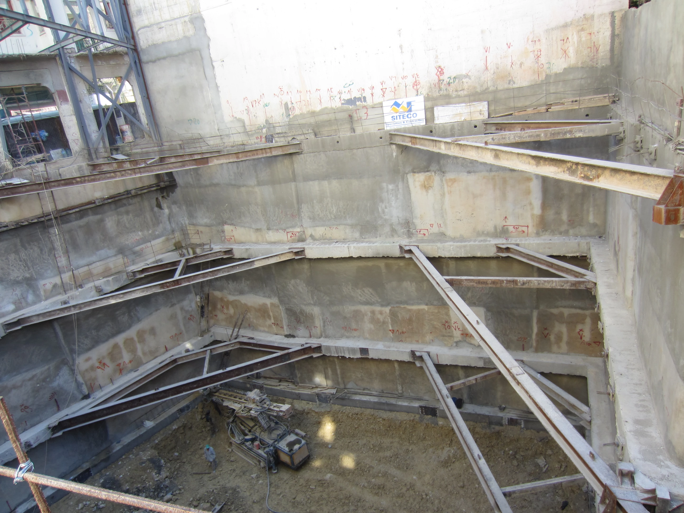 Bobo is supported by a steel exoskeleton, itself anchored by a concrete core (Photo: SOMA)
