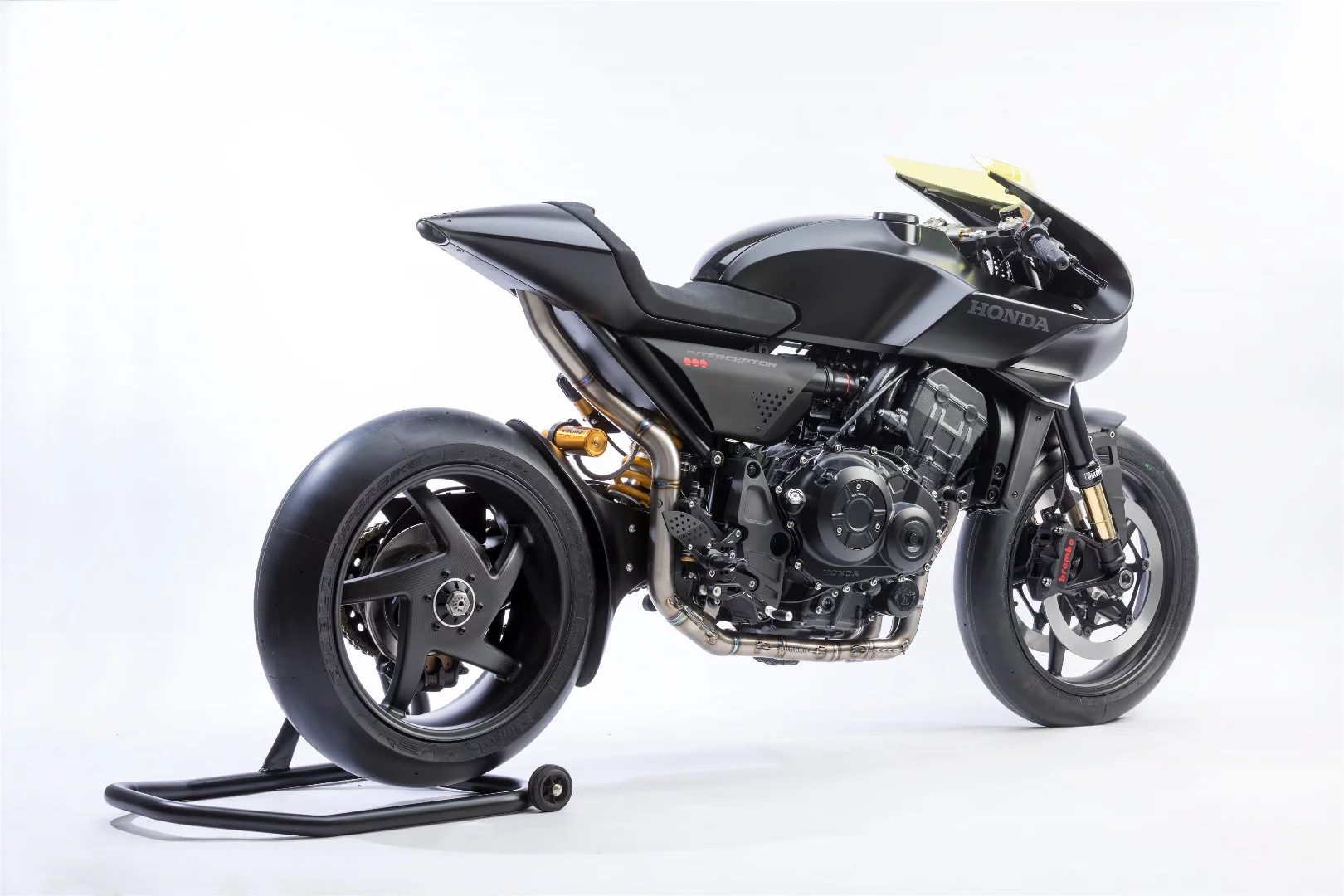 Honda's CB4 Interceptor concept: single sided swingarms always make the back wheel look a million dollars
