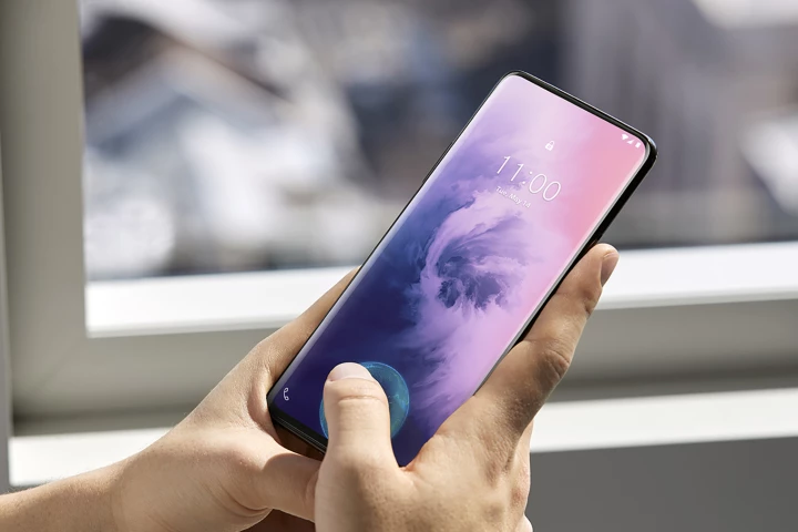 The OnePlus 7 Pro offers a 93 percent screen-to-body ratio