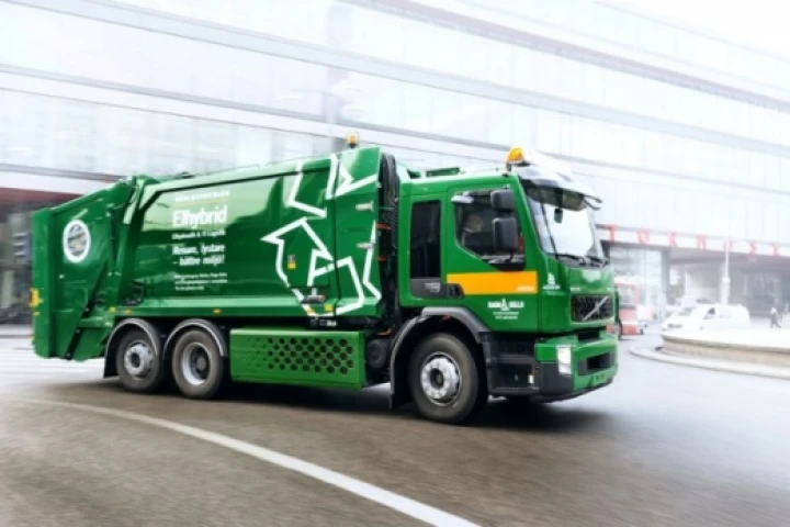 Volvo hybrid truck (Ragn-Sells)