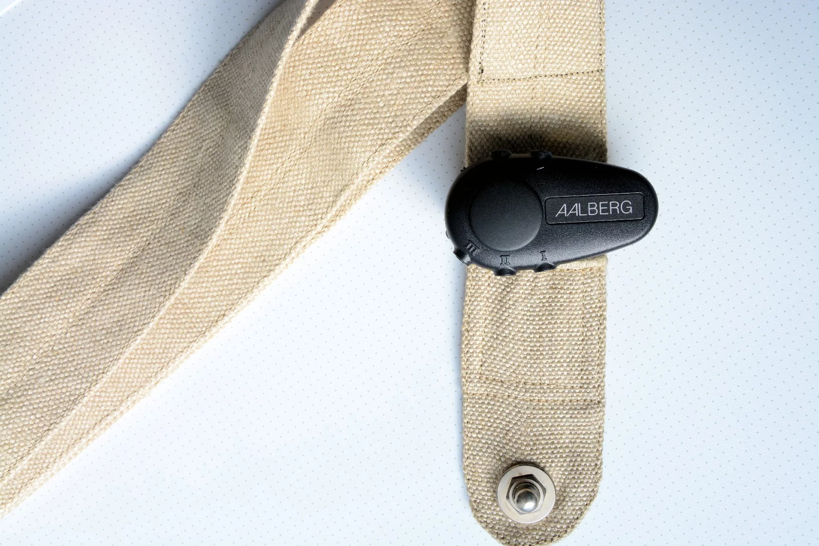 The Aero controller can be installed on a guitar or attached to a guitar strap