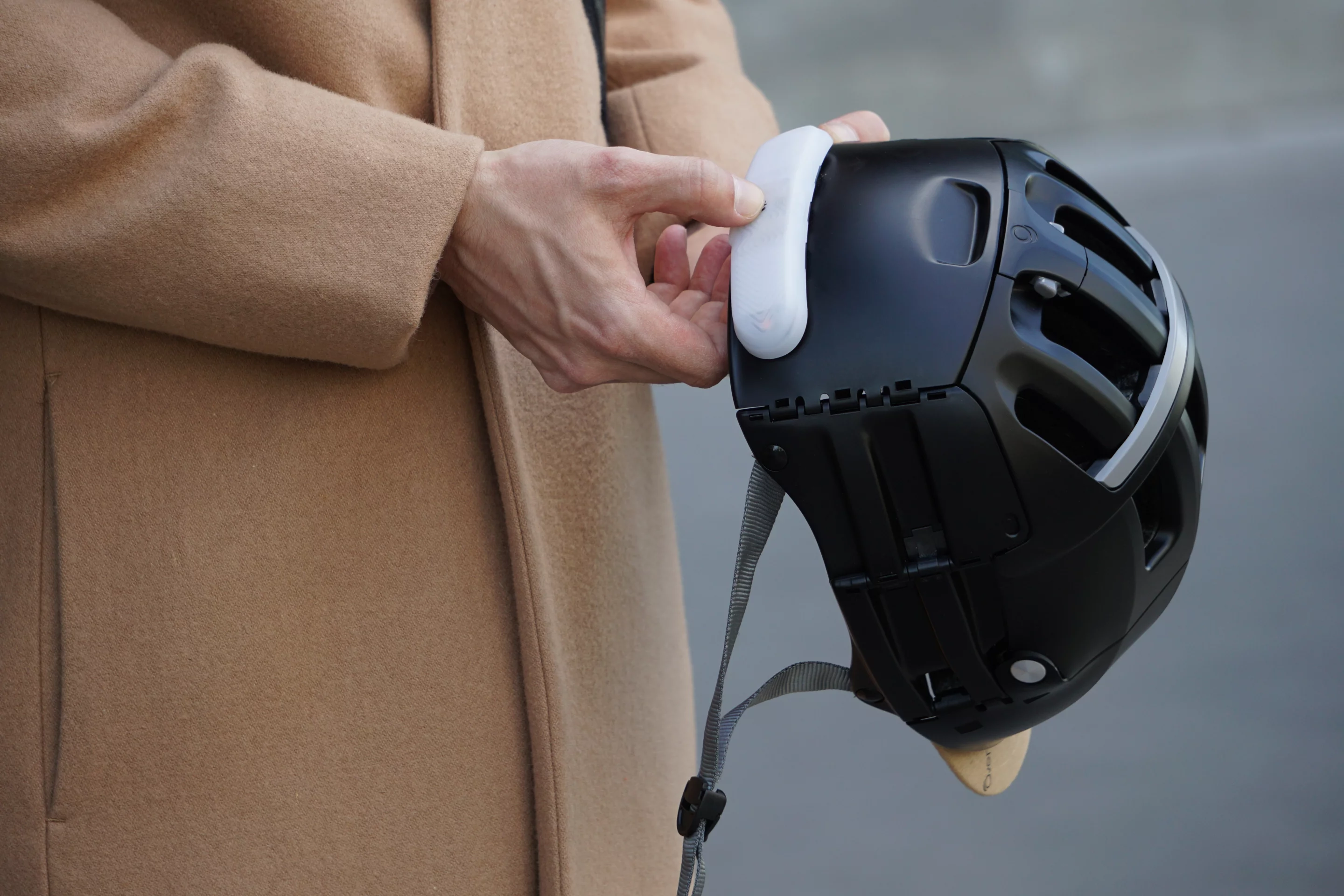 The Blinxi light is powered up simply be pressing it in the middle