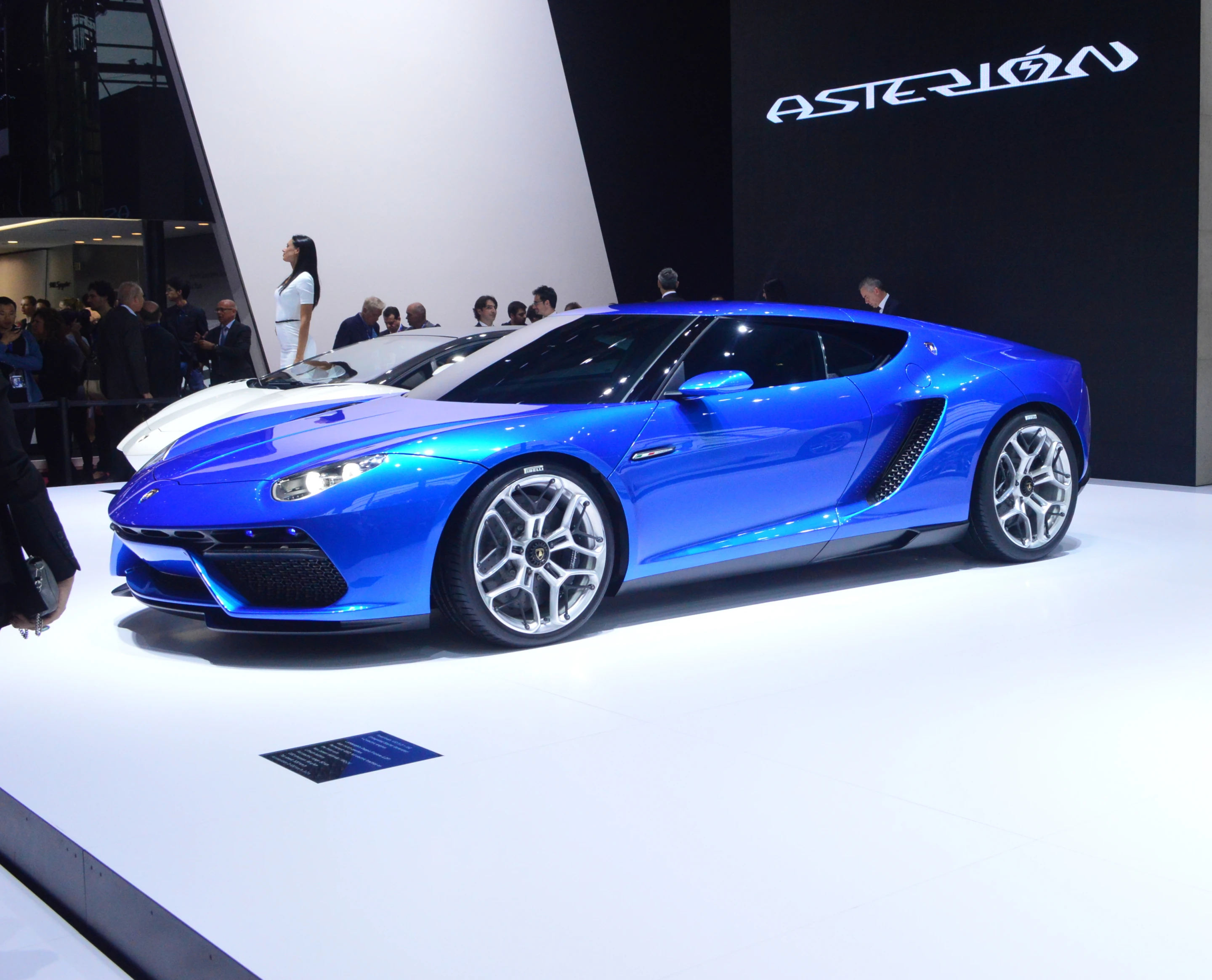 The Lamborghini Asterion in Paris (Photo: C.C. Weiss/Gizmag)