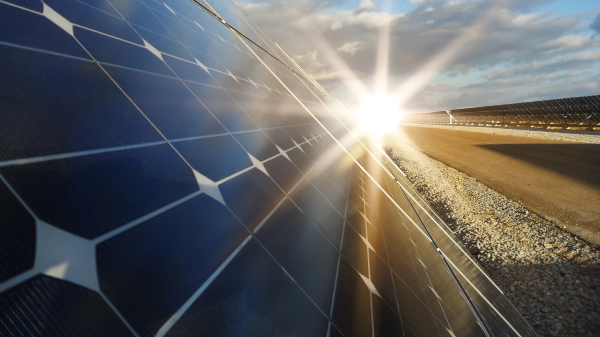 Spectrolab has achieved a new world record efficiency for a multi-junction solar cell (Photo: Shutterstock)