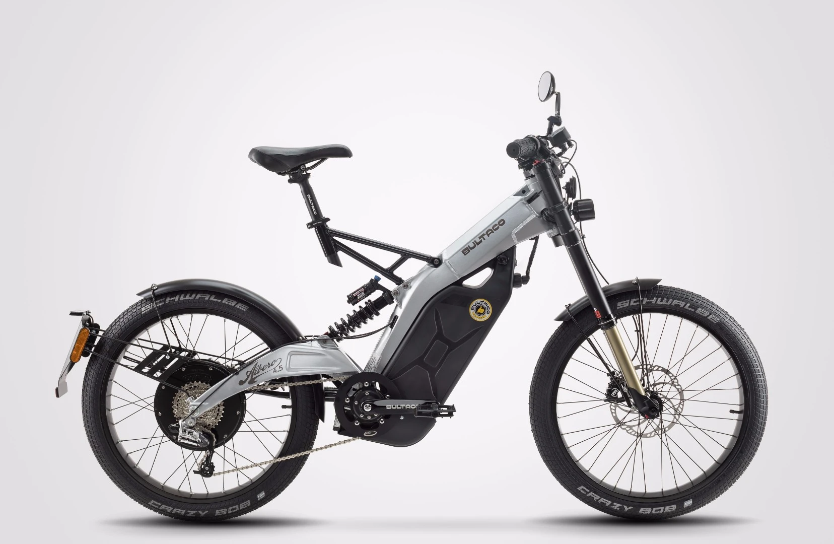 In Sport mode, the Albero can zip along for up to 50 km (30 mi) before the 1.3 kWh Li-ion battery pack starts to splutter. Tour mode will extend that to 75 km, and rides of 100 km are possible in Eco mode.