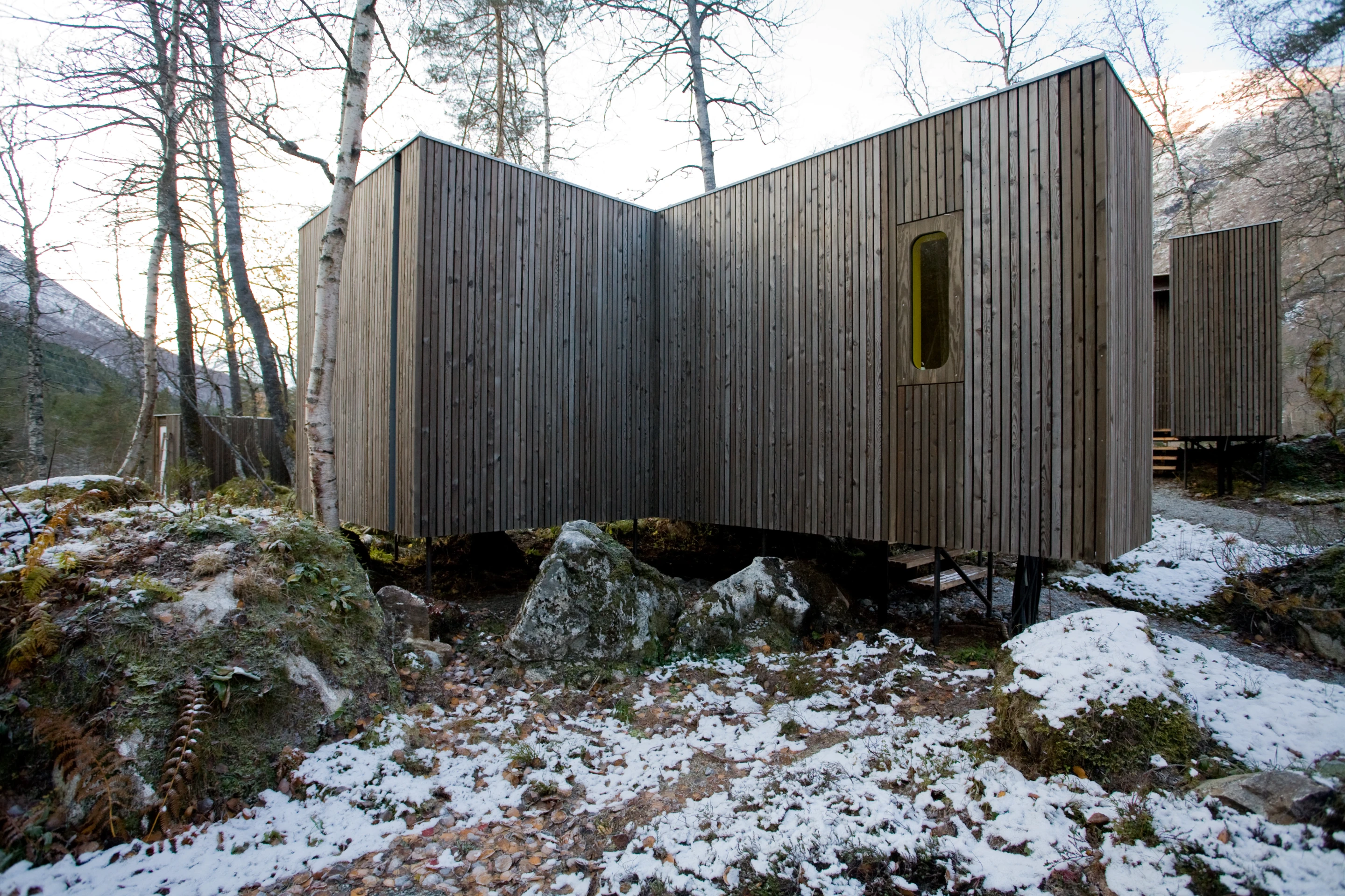 Designed by Norwegian architects Jensen & Skodvin, Juvet is a nature retreat that blends seamlessly with its wild environment