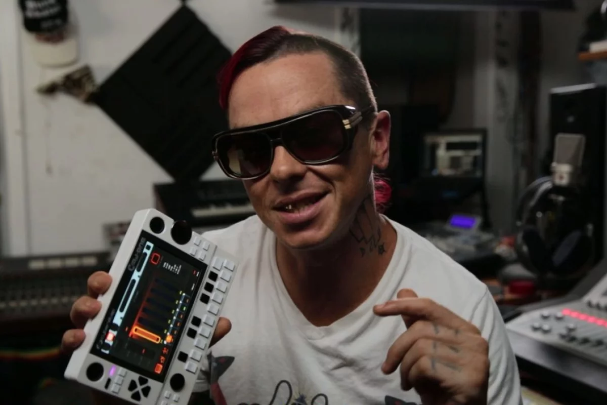 Slipknot's Sid Wilson has provided a number of song patterns for the KDJ-ONE