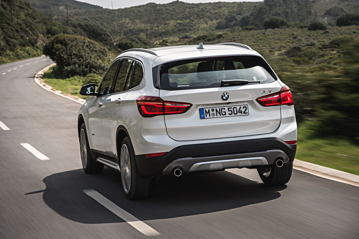 BMW X1 makes the switch to front wheel drive