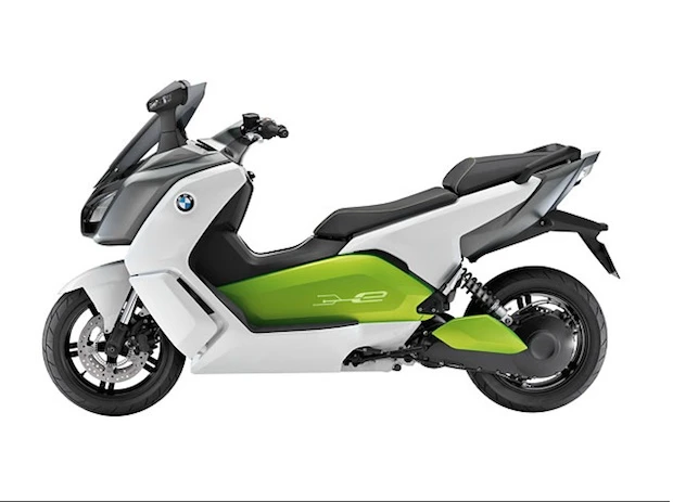 BMW state that the C evolution has comparable performance to a maxi scooter of 600 cc and up