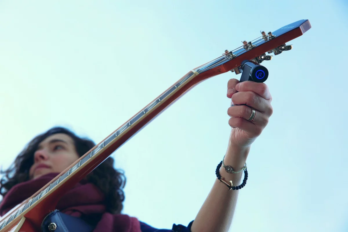 The Roadie 2 features haptic feedback, meaning that users won't have to look at the device to know when a string has been brought to pitch