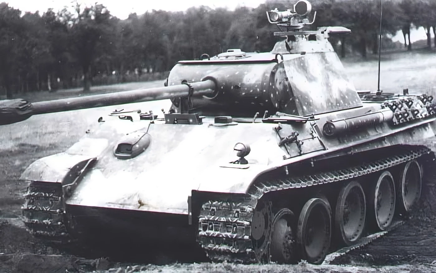 The ZG 1229 Vampir mountedd atop a Panzer tank during World War II