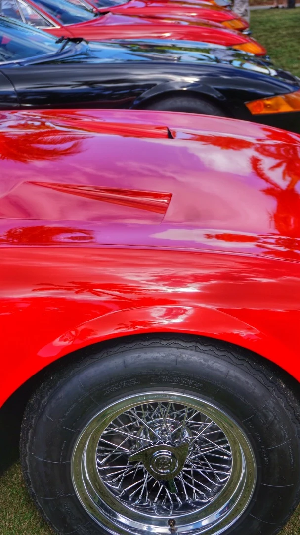 The 1972 365 GTB/4 Daytona featured distinctive Borrani chrome wire wheels with "knock-off" nuts