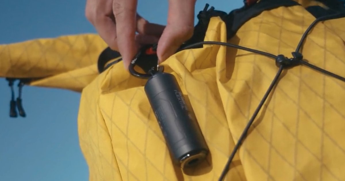 Pompa berkemah ukuran jempol 1 oz memberikan inflasi hands-free dalam satu menit Pompa berkemah ukuran jempol 1 oz memberikan inflasi hands-free dalam satu menit