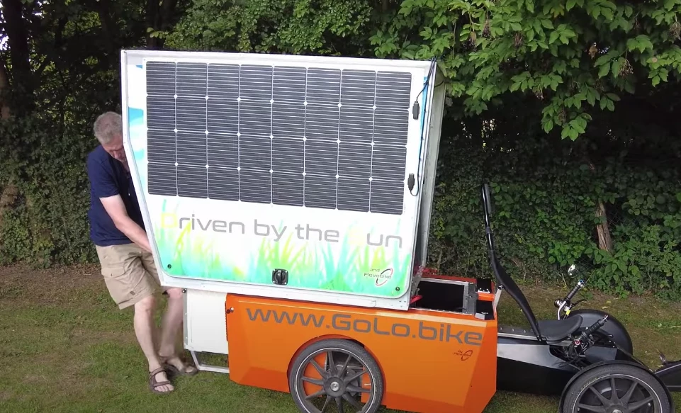 After a camping holiday, the GoCamp slides off to free the GoLo cargo bike