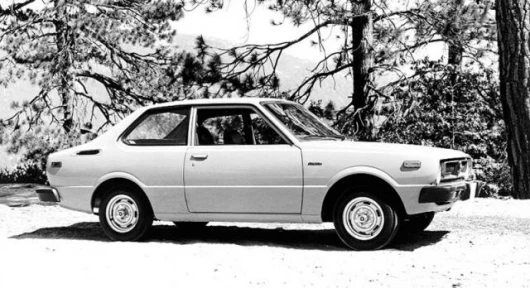 In 1976 the lowest priced Corolla was the two-door 1200 which achieved 49 mpg on the highway and 36 mpg in the city in EPA tests.