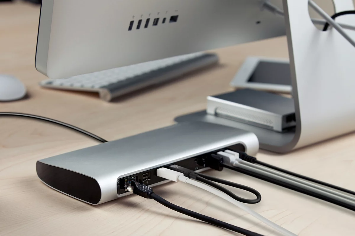Belkin's Thunderbolt Express Dock supports the connection of up to eight peripherals
