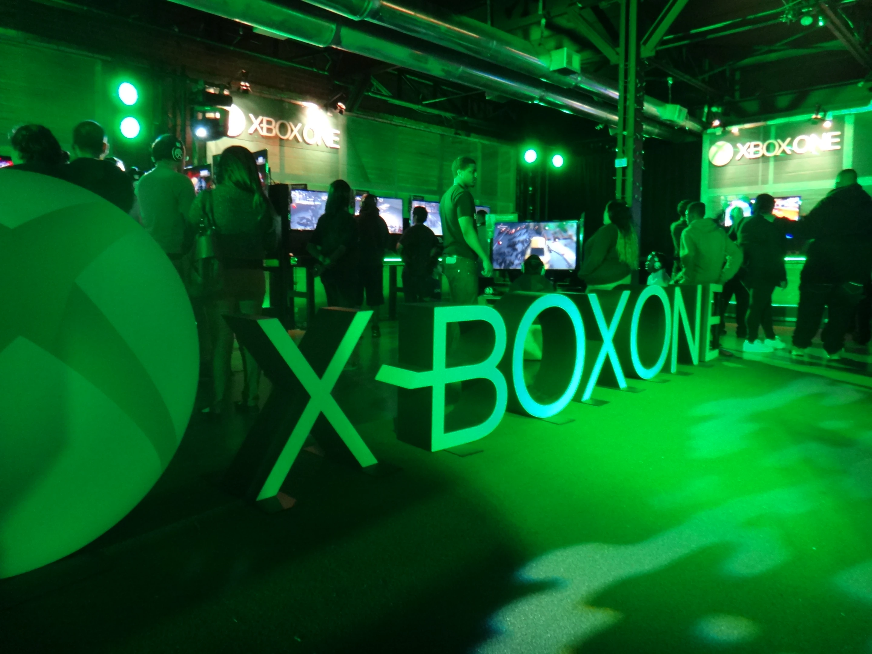Gizmag stopped by the Xbox One Tour to get some hands-on time with a few games releasing only on the new console, including some eagerly anticipated titles like Dead Rising 3, Ryse: Son of Rome, and Killer Instinct.