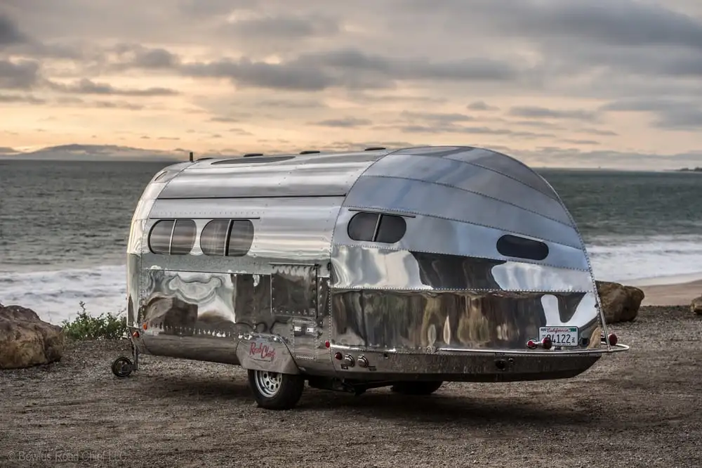 With its 4 kWh lithium battery, the Lithium+ can stay off the grid and online for up to 7 days, according to Bowlus