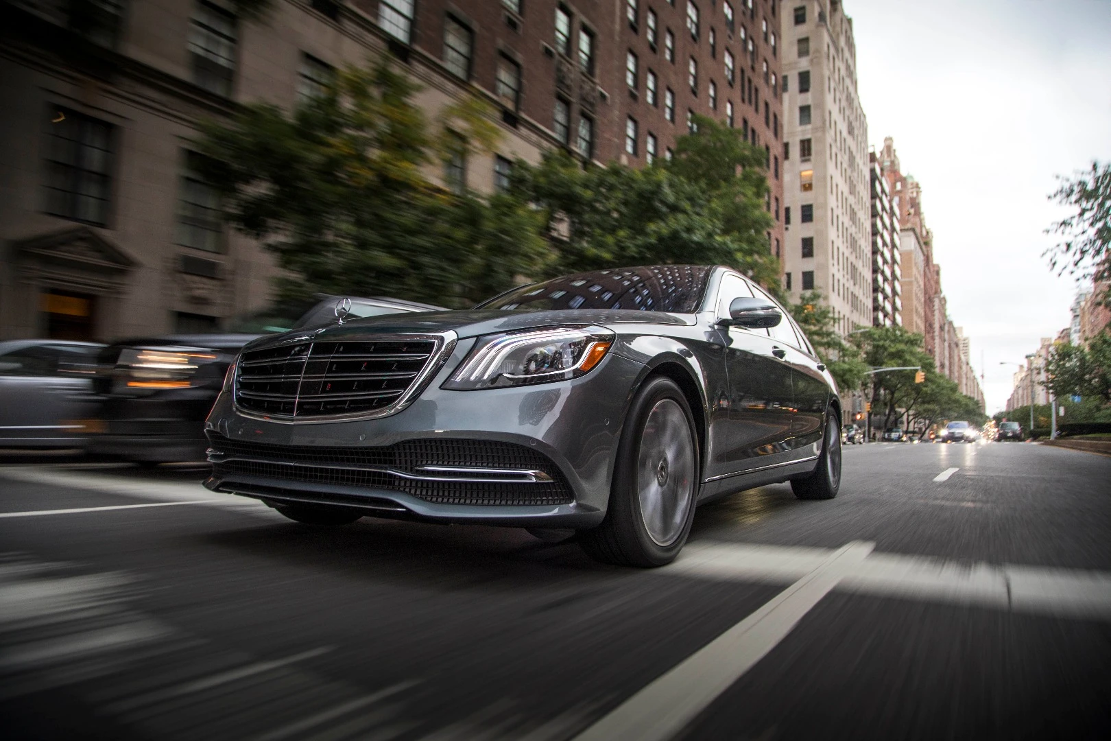 The engine in the S450 responds wonderfully to the throttle press, launching with minimal turbo lag and lots of forward motion