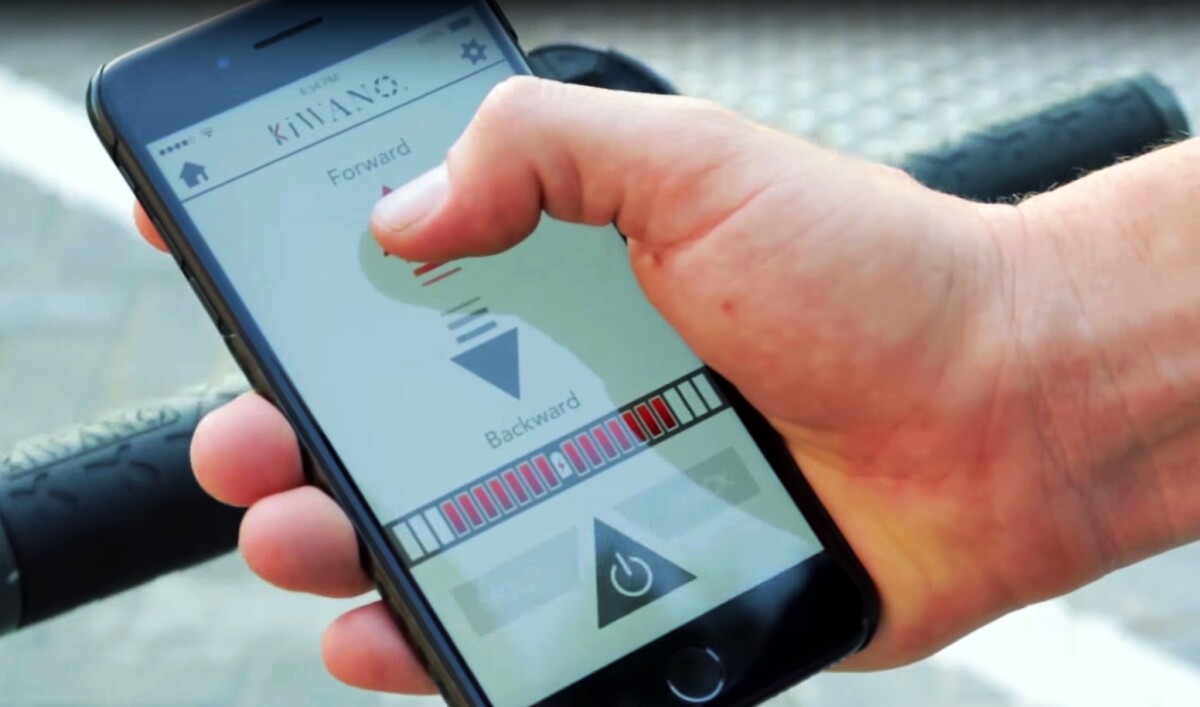 The Kiwano app is available for iOS and Android phones, and includes geo-tracking technology to allow remote operation, adjust the angle settings of the K01 for "neutral", switch between normal and advanced performance modes, check your battery levels remotely, and record your routes.