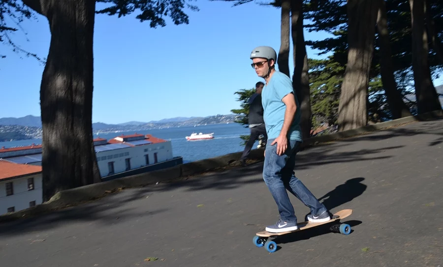 The ZBoard 2 uses regenerative braking to recharge its battery