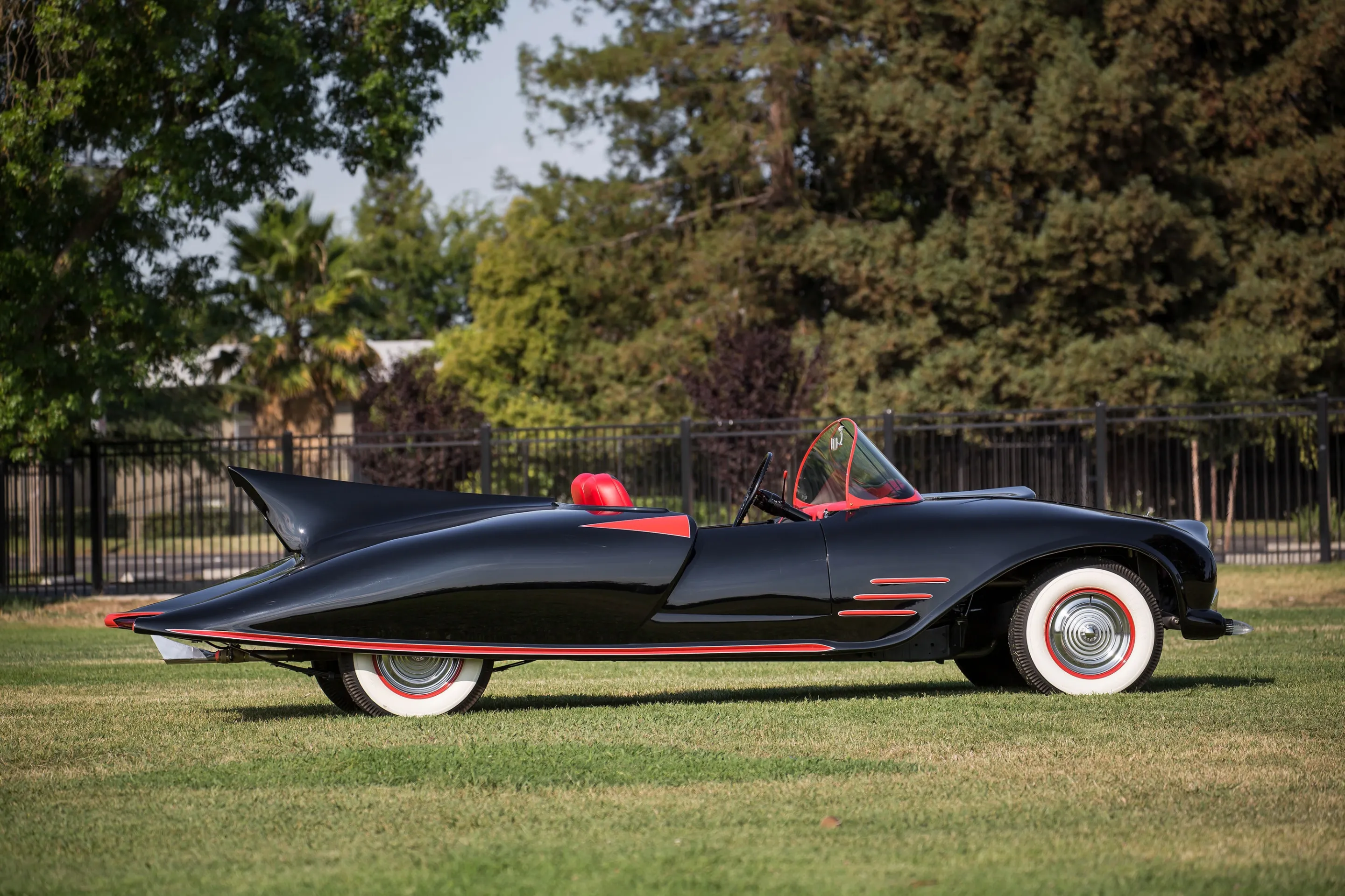 The 1963 Batmobile was designed to closely resemble to Batman's ride in the comics