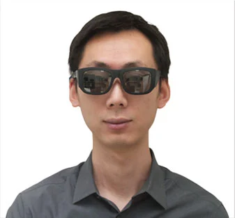 Before we get too excited, the iOptik system does not offer a solution for potential stigma attached to the less than discreet Google Glass, as it too requires a pair of glasses to function