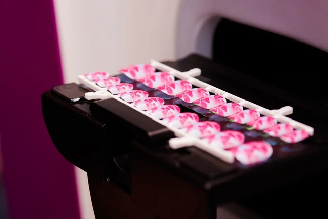 Fingernails2Go can also dispense custom-painted artificial nails