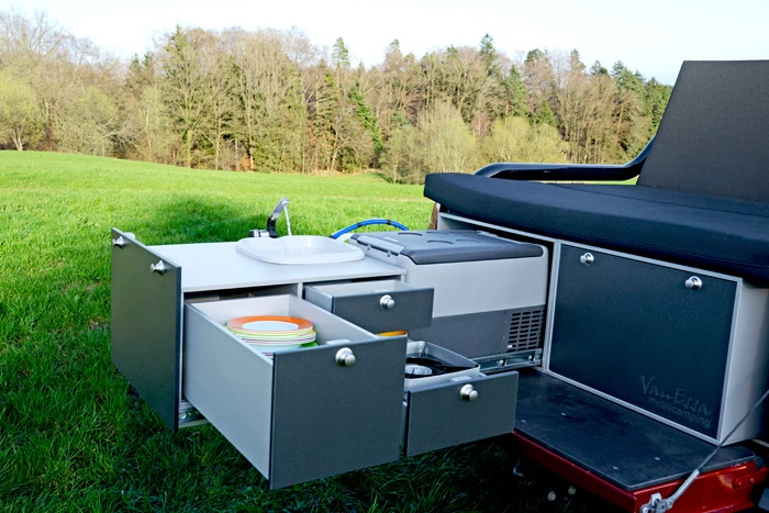 VanEssa VW Amarok sliding kitchen