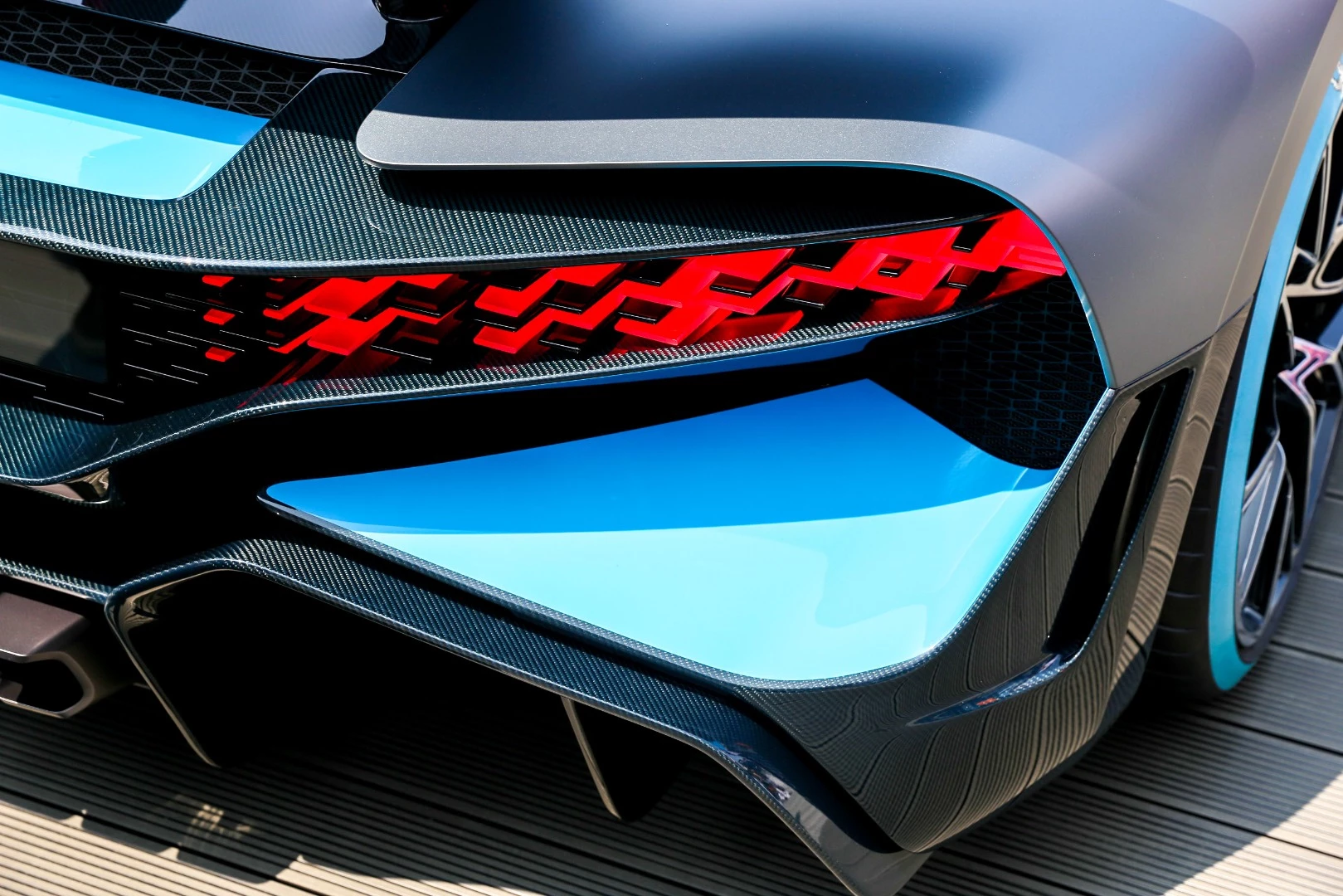 Bugatti Divo: the 3D printed, digitally sharded tail lights are our favorite touch