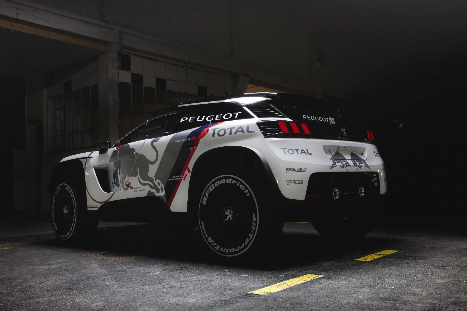 Like its predecessor, the 3008 DKR features 2WD