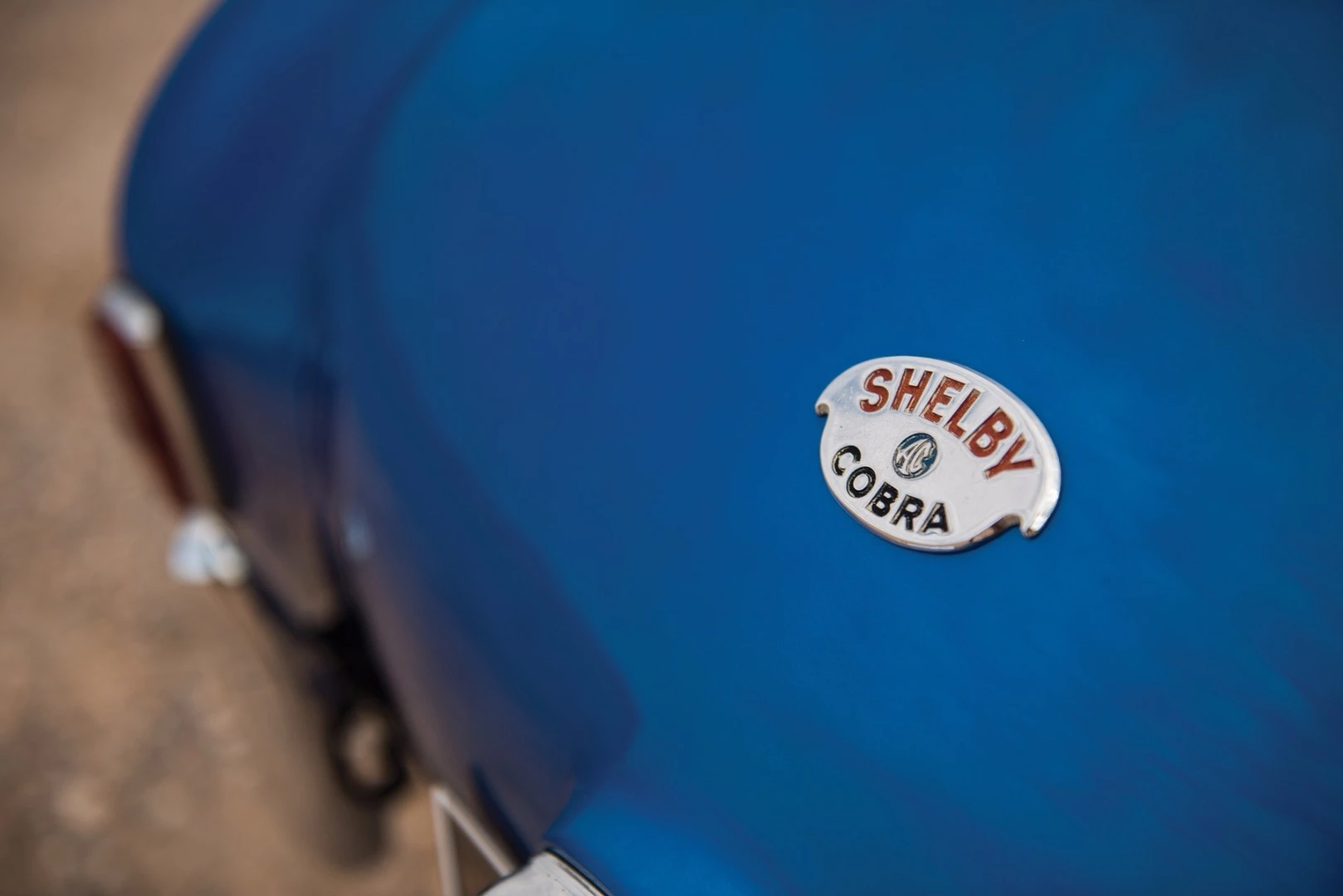 The badge of the CSX 2000 features the words "Shelby Cobra"