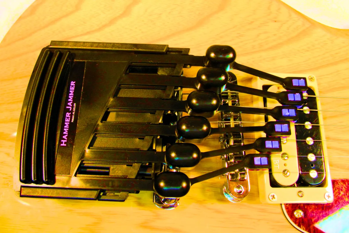 The Hammer Jammer installed on an electric guitar