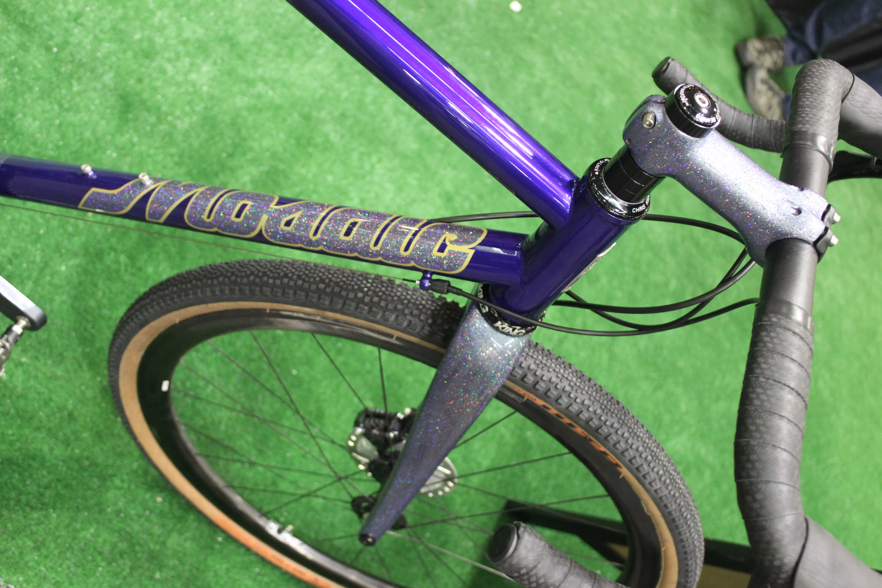 One can't go wrong with sparkles, as is seen on this offering from Mosaic