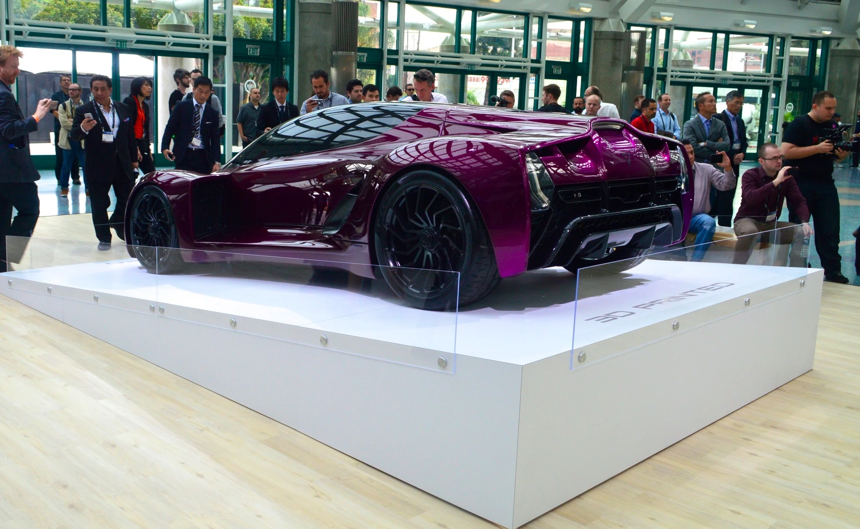 The Divergent 3D Blade at the 2016 LA Auto Show