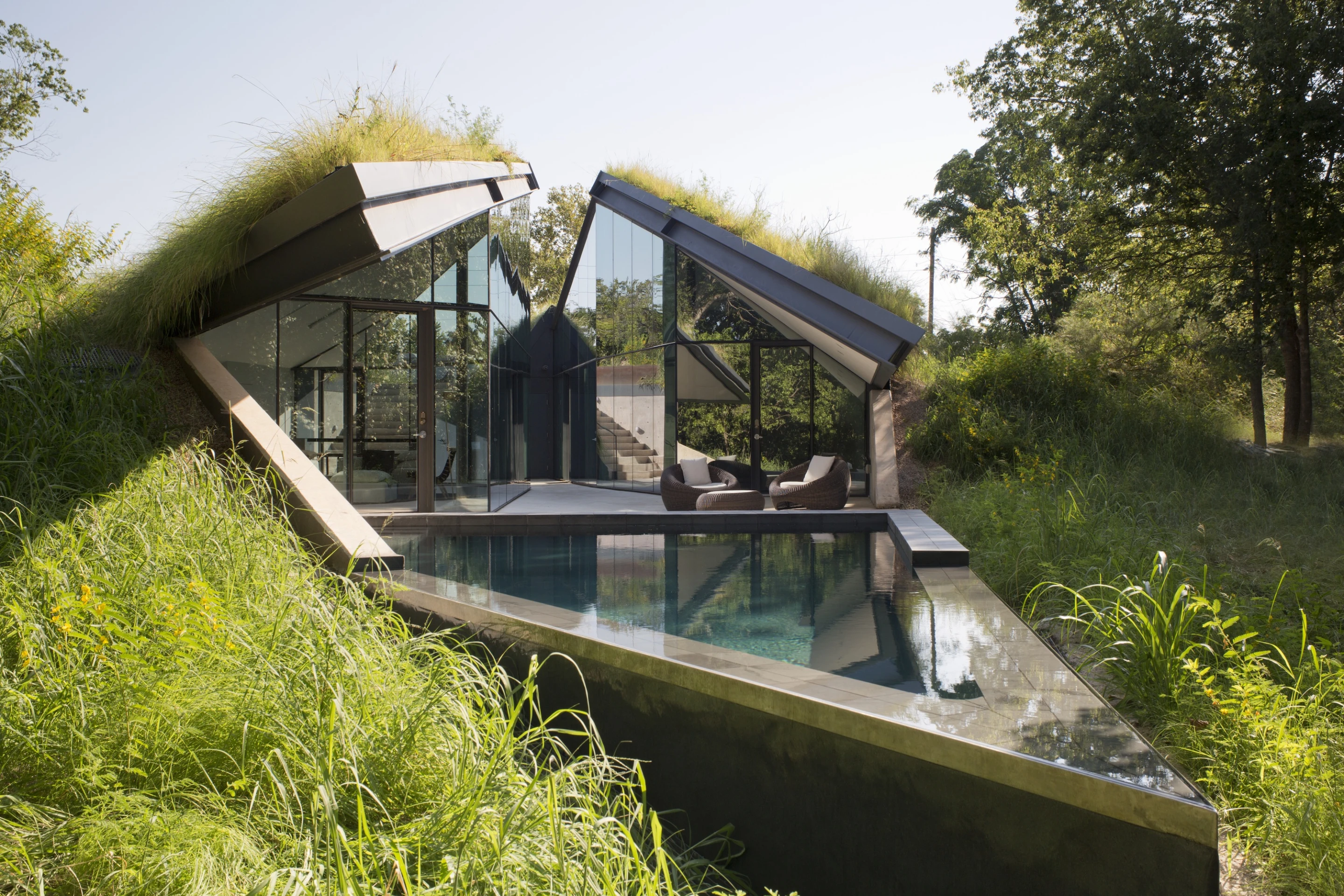 A smart-pool is also integrated into the Geothermal System