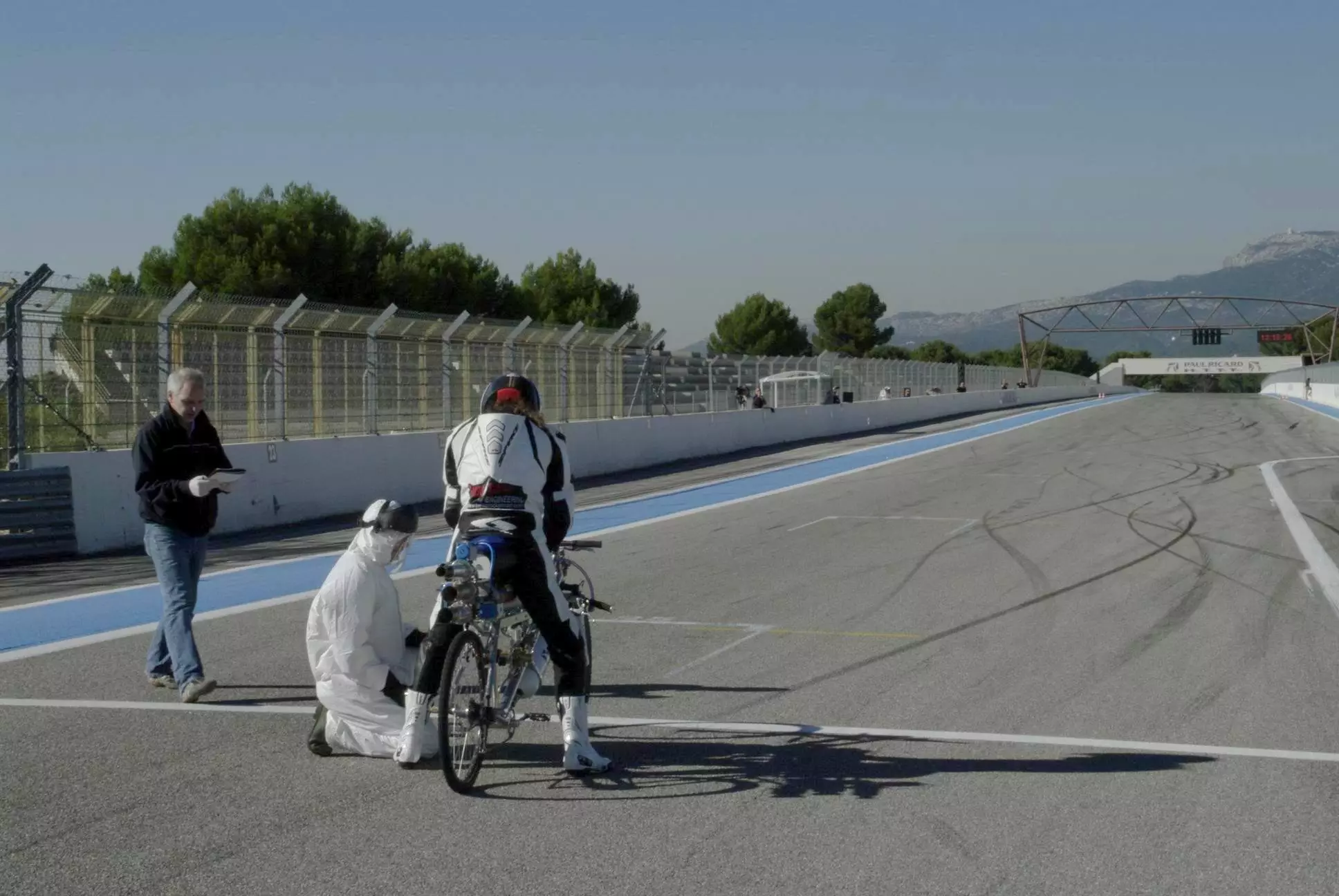 Francois Gissy's rocket bicycle (Photo: Gerard Toutin / Exotic Thermo Engineering)
