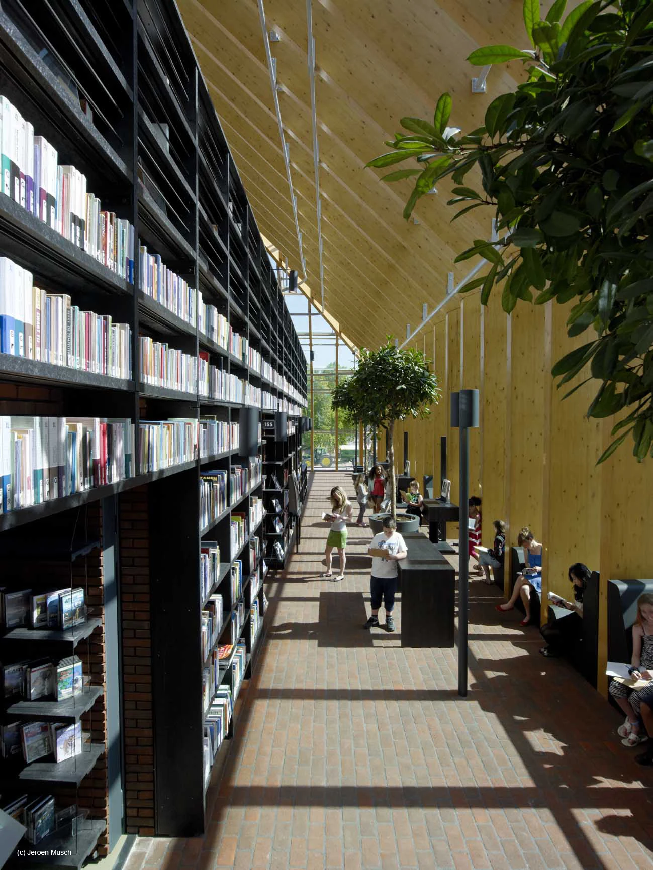 Each level sports ample opportunity to sit back and read (Photo courtesy of MVRDV/Jeroen Musch)