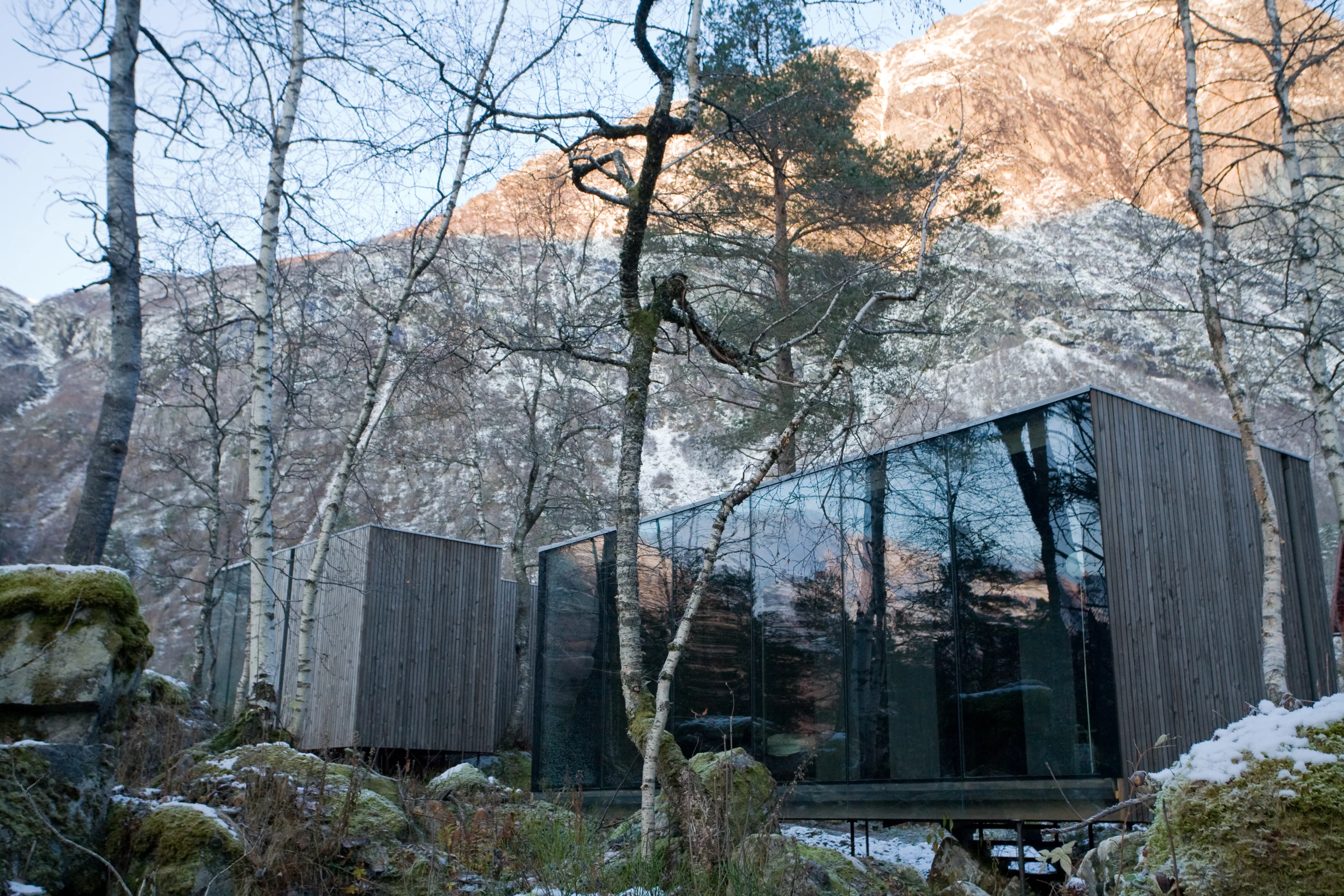 Designed by Norwegian architects Jensen & Skodvin, Juvet is a nature retreat that blends seamlessly with its wild environment