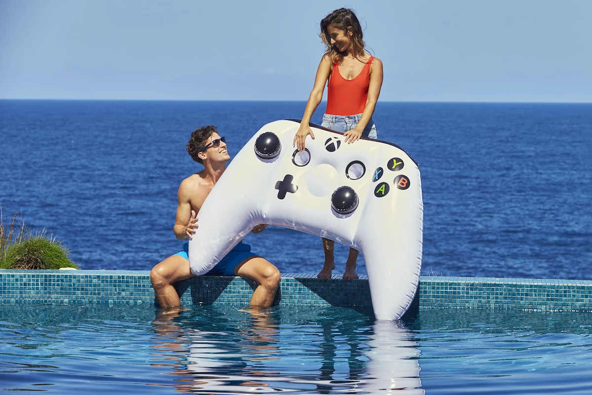 In the spirit of the Xbox Onesie, Microsoft Australia is giving away Inflatable Xbox One S Controllers