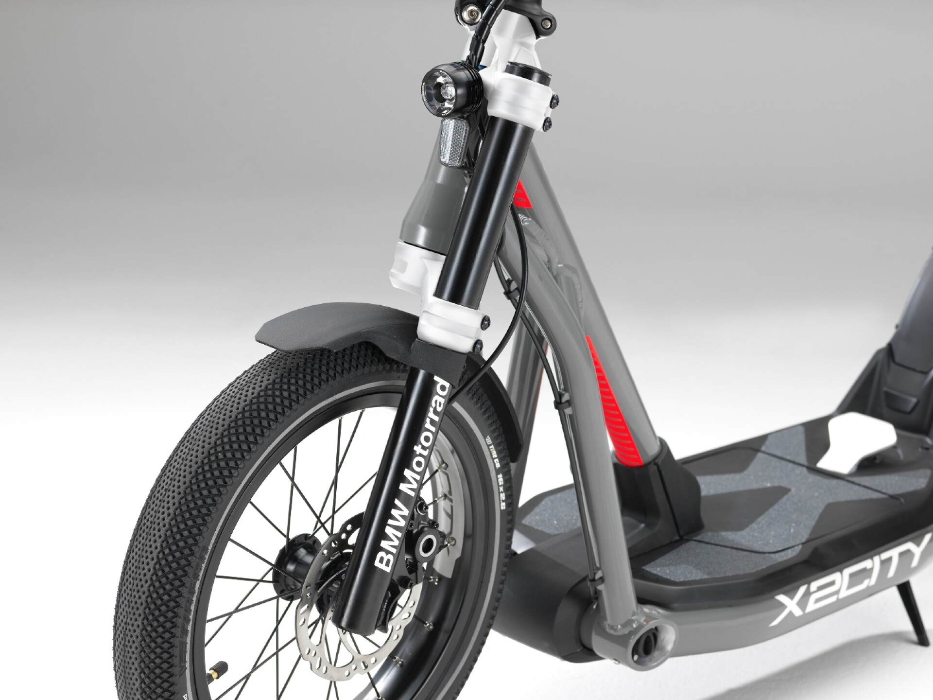 BMW to sell new $2850 X2City electric kick scooter through bike shops