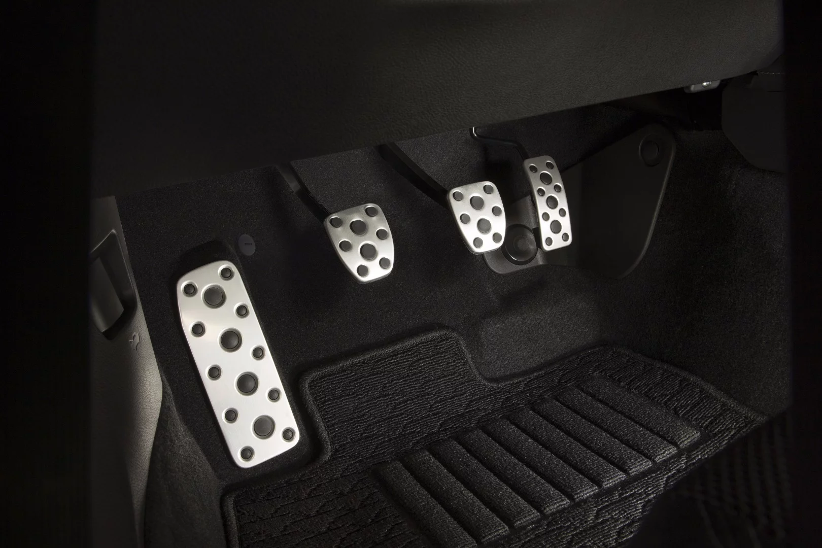 The 2017 Toyota 86 offers superb driving and fun three-pedal operation