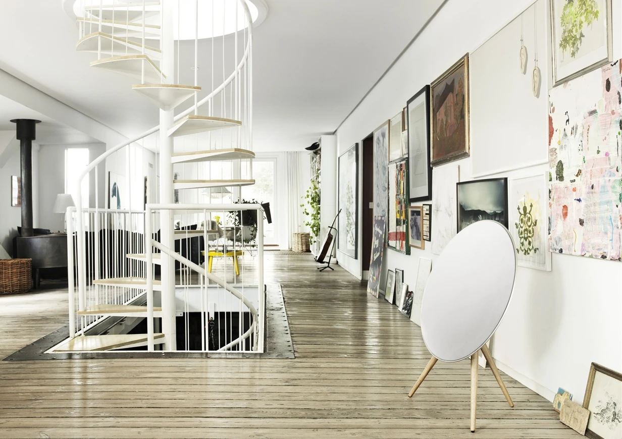 The A9 features Wall, Corner and Freestanding preset sound modes